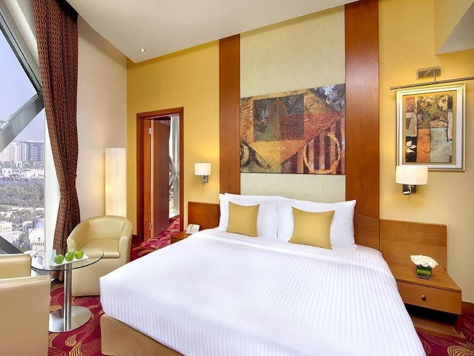 City Seasons Towers Hotel Bur Dubaï Extérieur photo