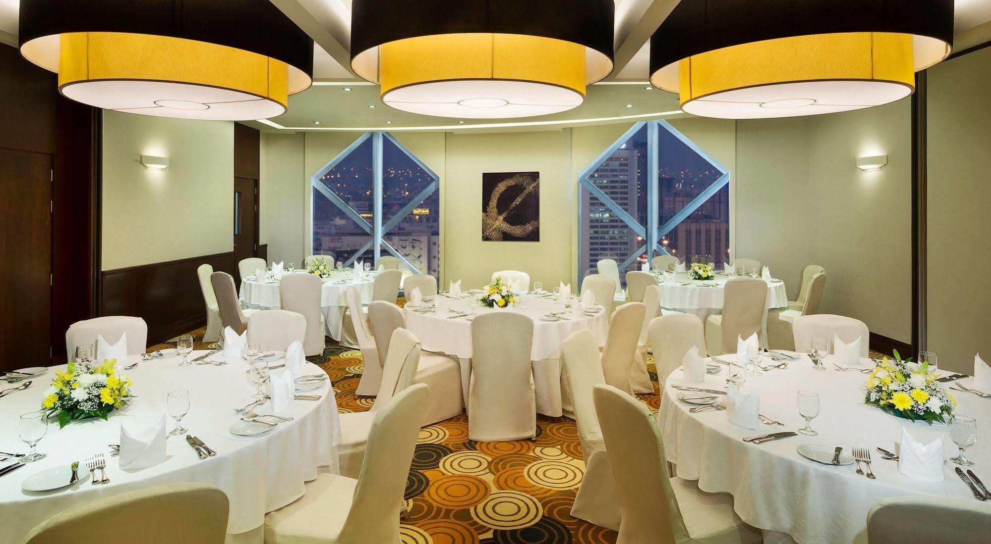 City Seasons Towers Hotel Bur Dubaï Extérieur photo
